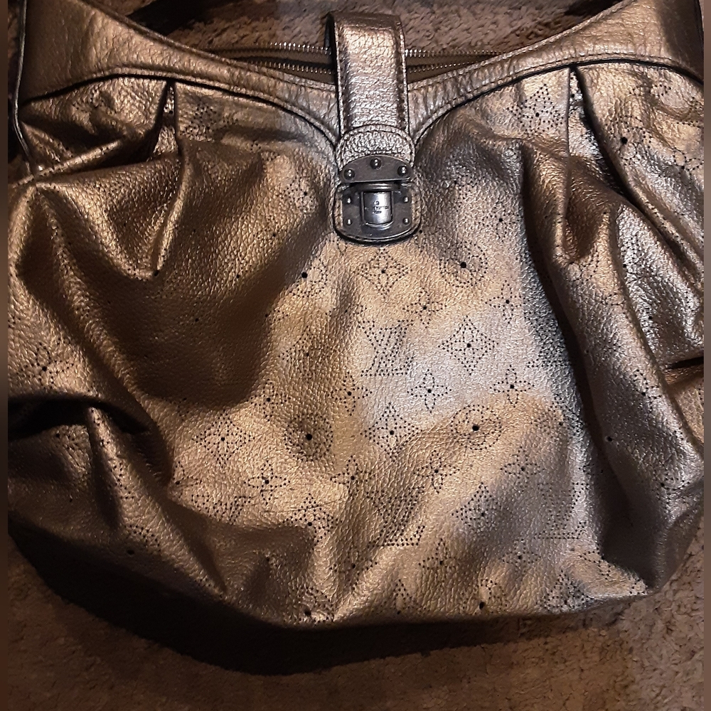 Louis Vuitton Mahina